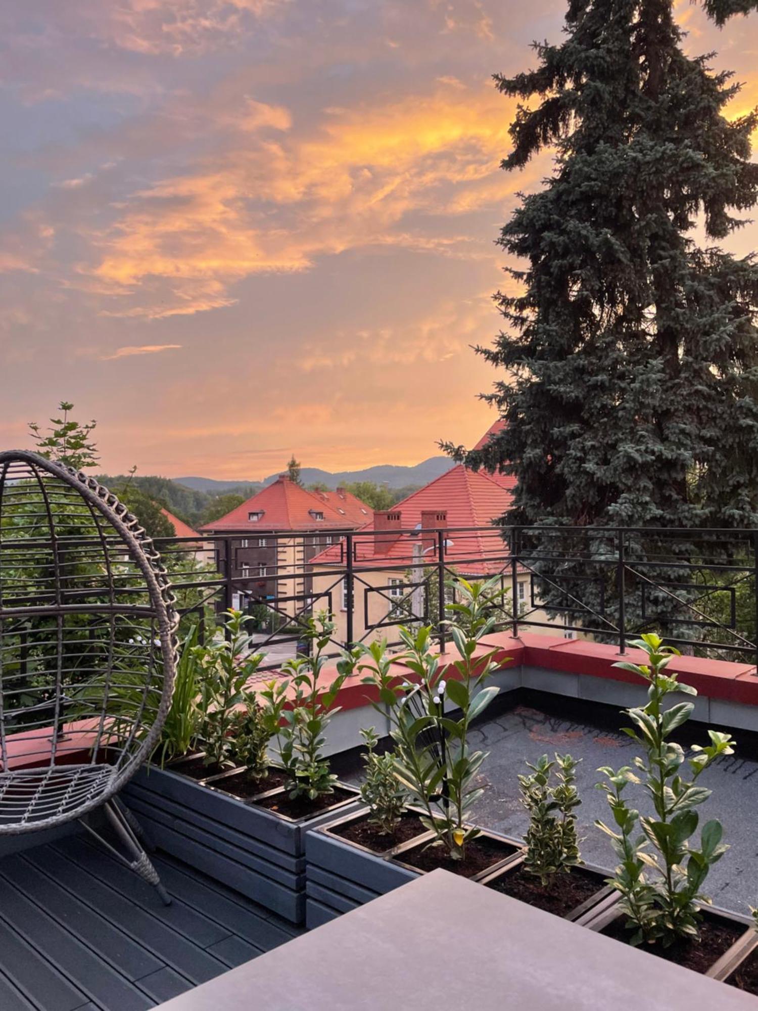 Appartement Szmaragdowa Sowa à Wałbrzych Extérieur photo